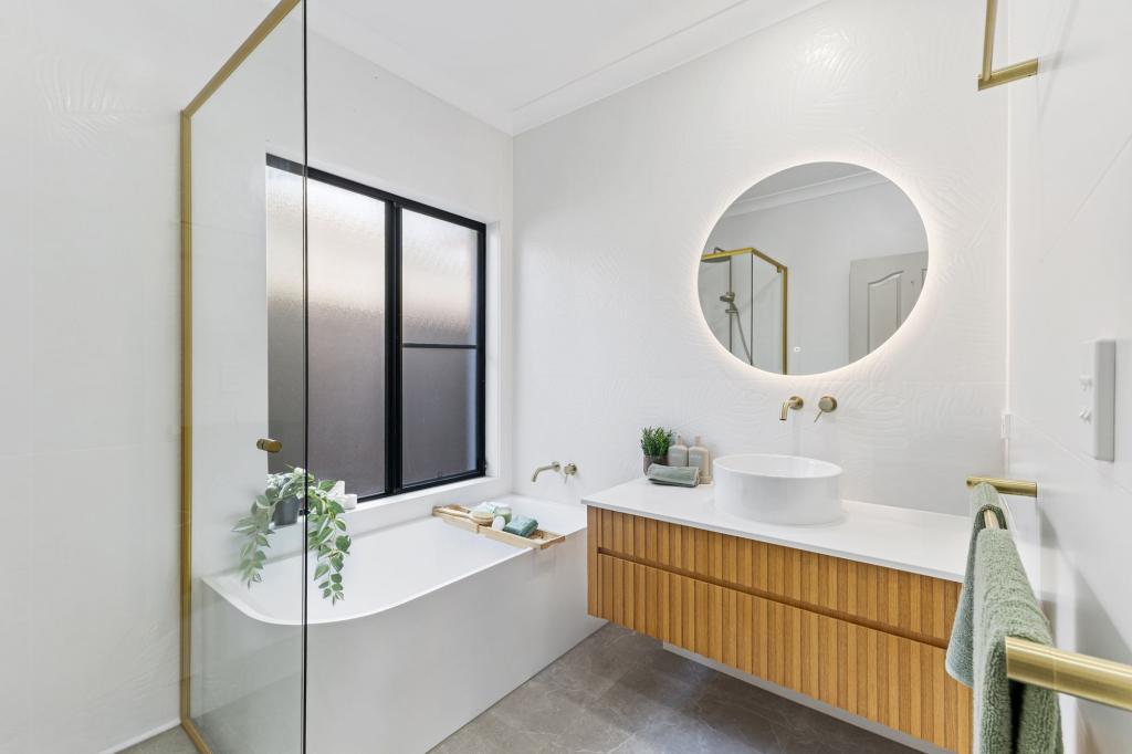 25 Elkington Cct, North Lakes, QLD 4509