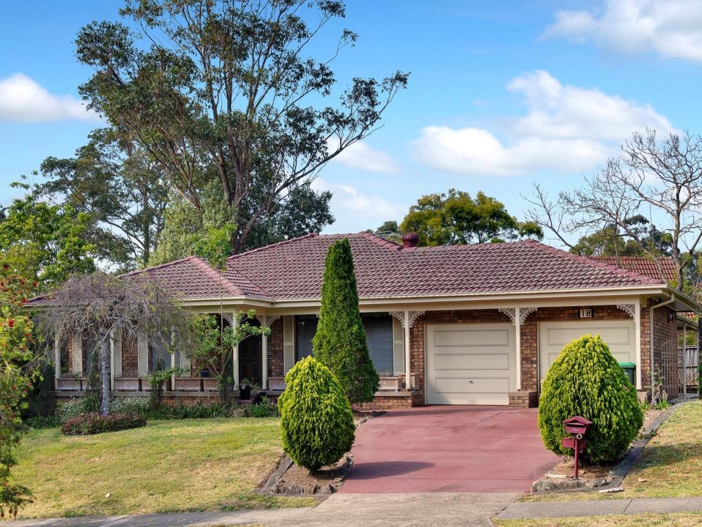 18 Macquarie Dr, Cherrybrook, NSW 2126