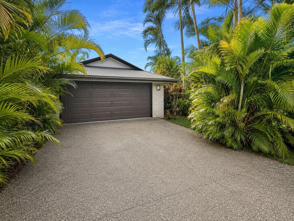 7 RIVERSTONE PL, BLI BLI, QLD 4560