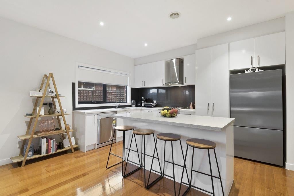 25a Inverness St, Endeavour Hills, VIC 3802