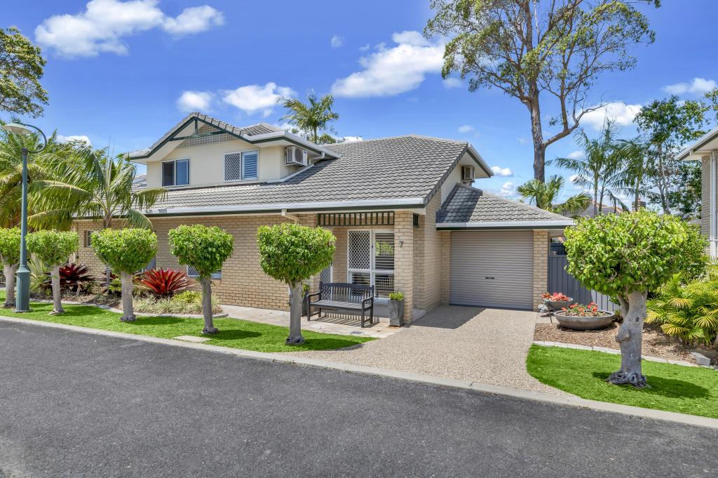 7/15 Stewart Pde, Ashmore, QLD 4214