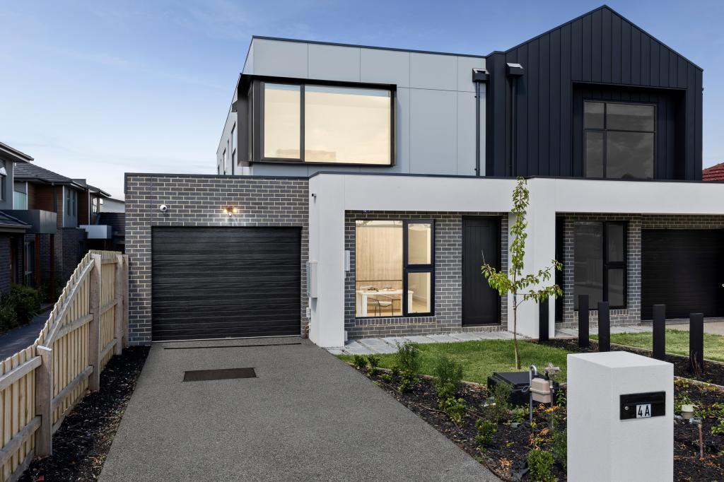 4a Fenacre St, Strathmore, VIC 3041