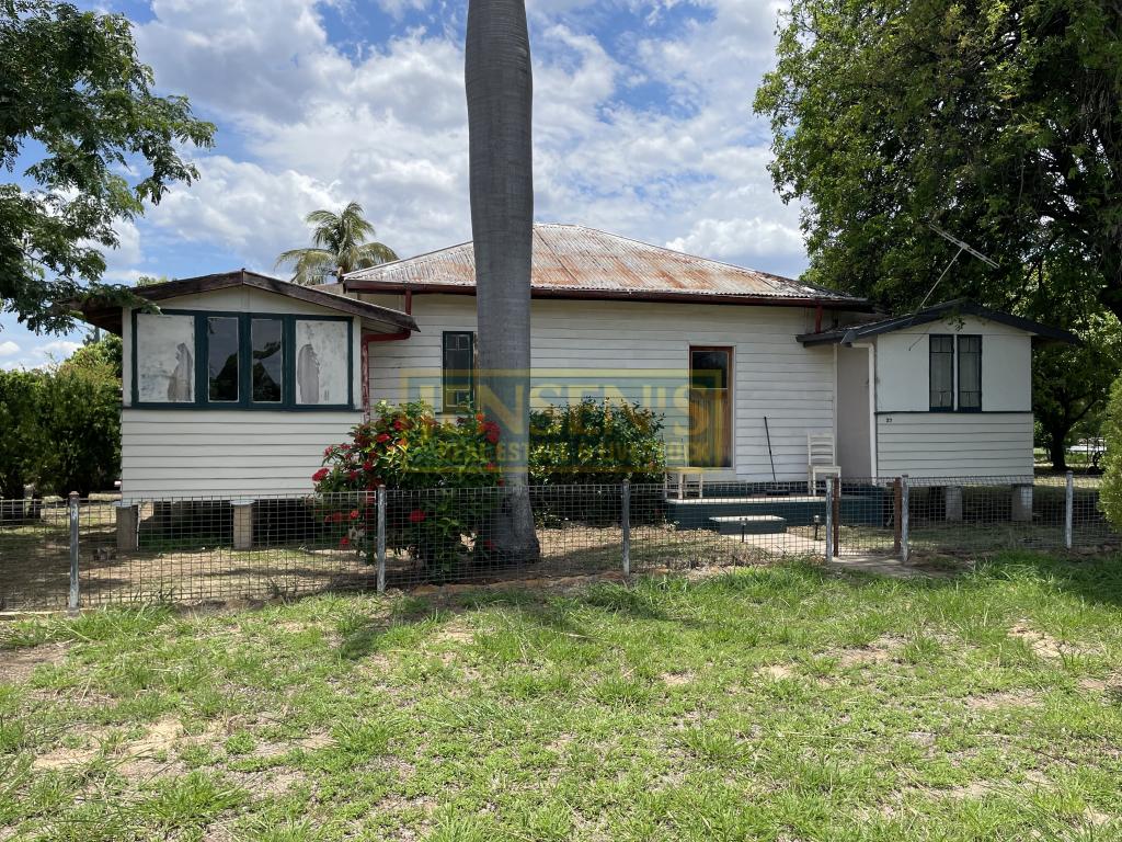 37 Paterson St, Pentland, QLD 4816