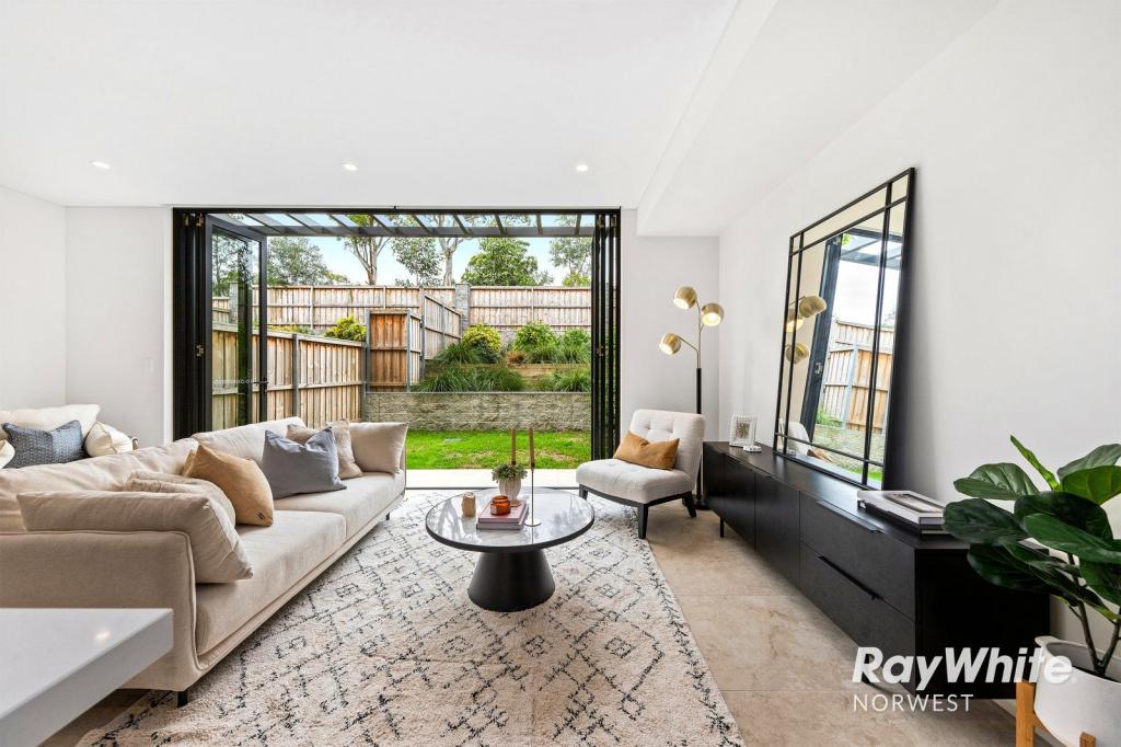 15 Regalia Cl, Norwest, NSW 2153