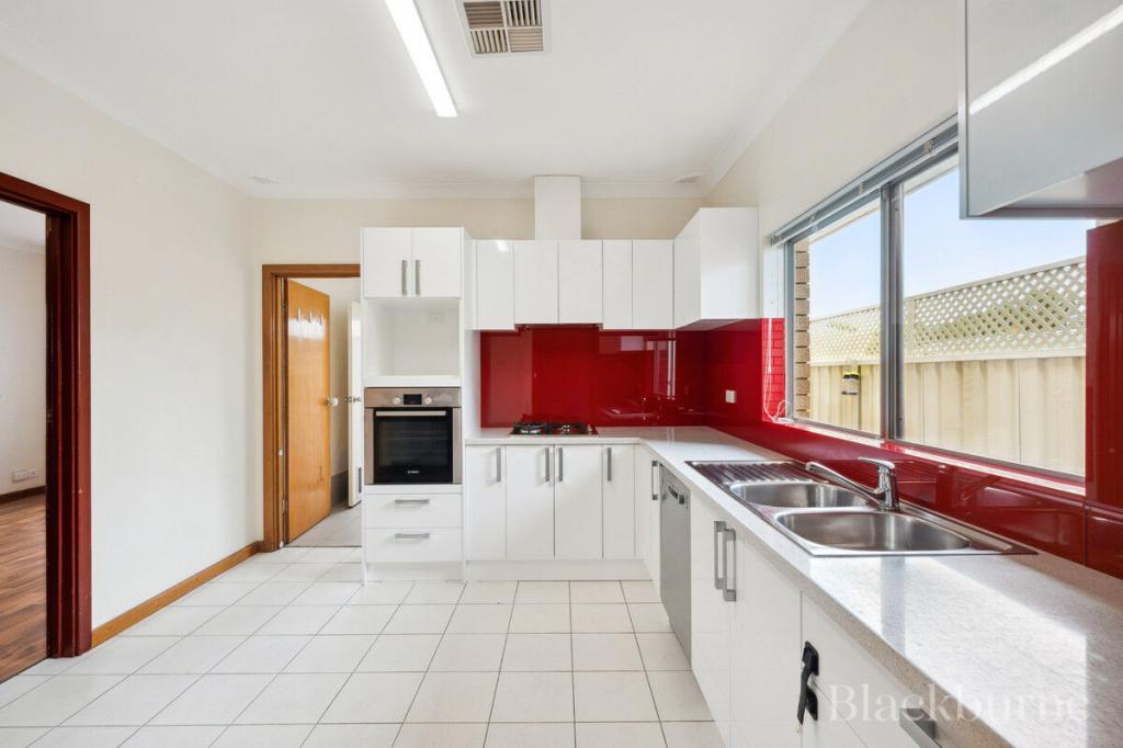 17b Gilbertson Rd, Kardinya, WA 6163