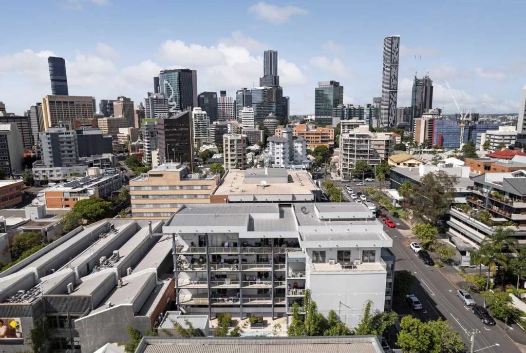 24 & 25/41 Fortescue St, Spring Hill, QLD 4000