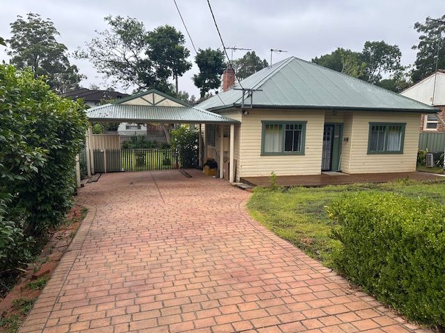 32 PARSONAGE RD, CASTLE HILL, NSW 2154