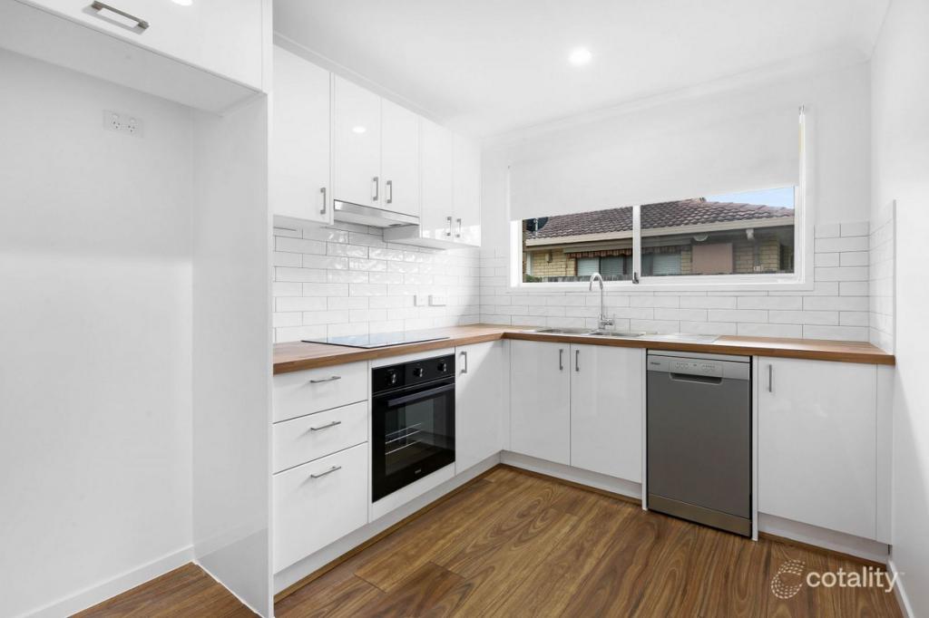 2/12 Crimson Ct, Miami, QLD 4220
