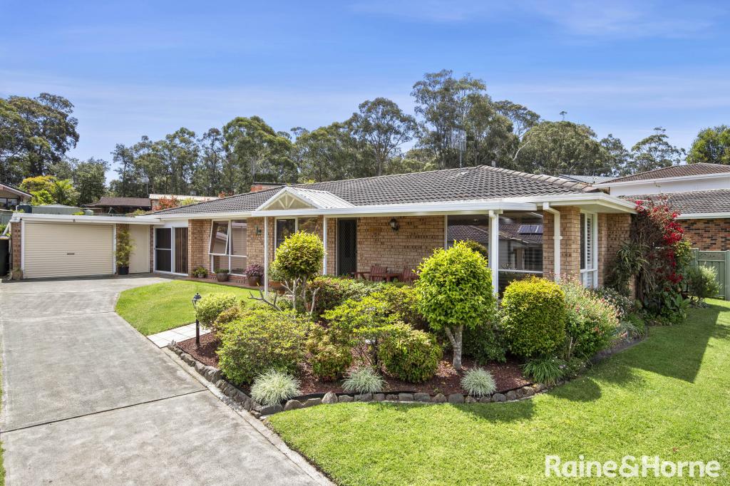 8 Driver Ave, Mollymook Beach, NSW 2539