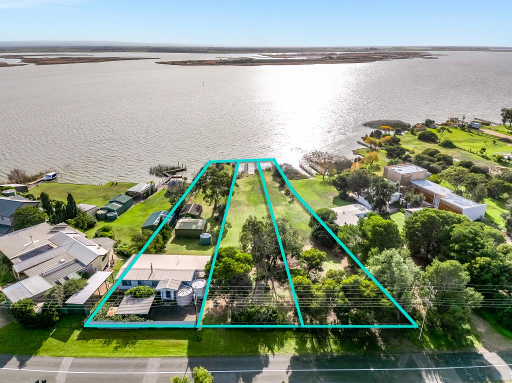 101,103,105 Batson Pde, Hindmarsh Island, SA 5214