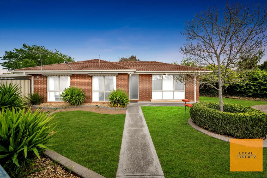 8 Sturt Rd, Melton South, VIC 3338