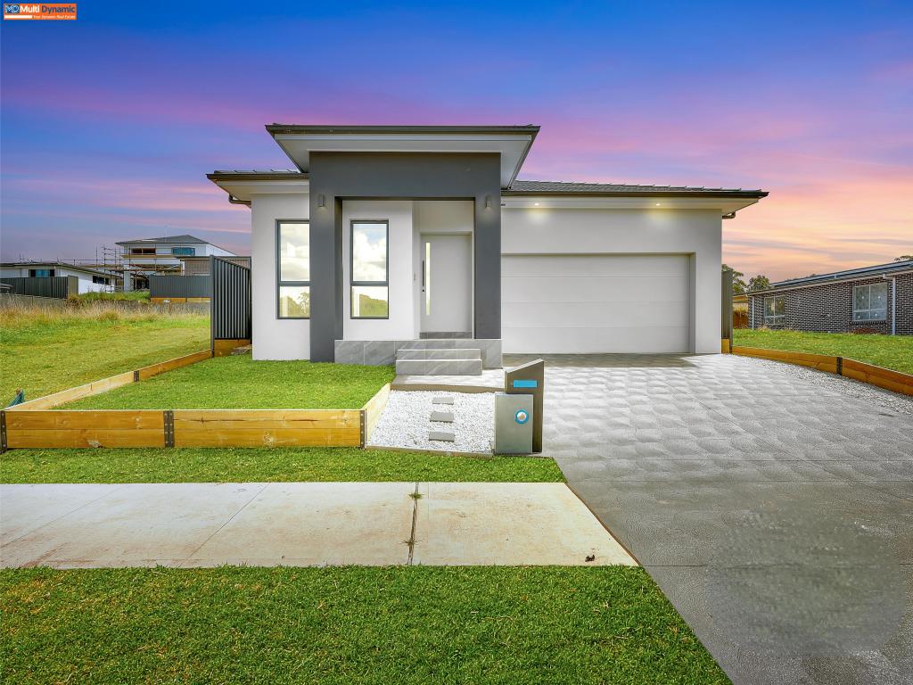10 Fieldhouse Cct, Campbelltown, NSW 2560