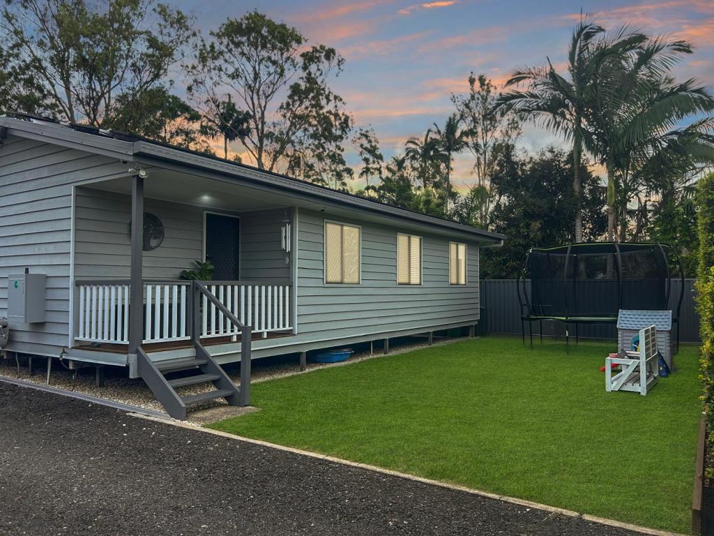 12 Dyer St, Landsborough, QLD 4550