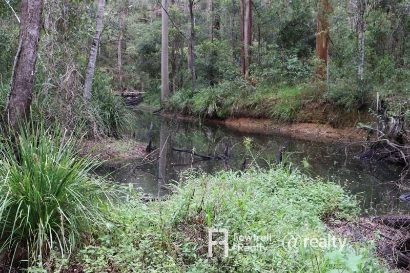 42 Hogan Rd, Downsfield, QLD 4570