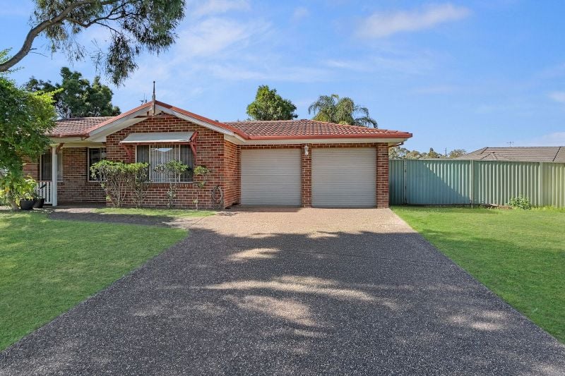 12 Miller Cres, Blue Haven, NSW 2262