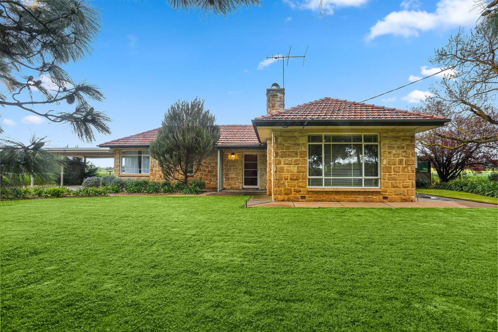 105 Torrens Rd, Riverton, SA 5412