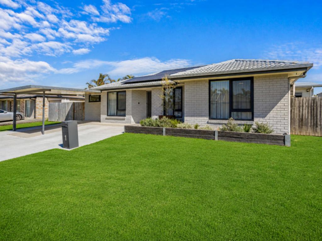 1 PALADIN PL, BALD HILLS, QLD 4036