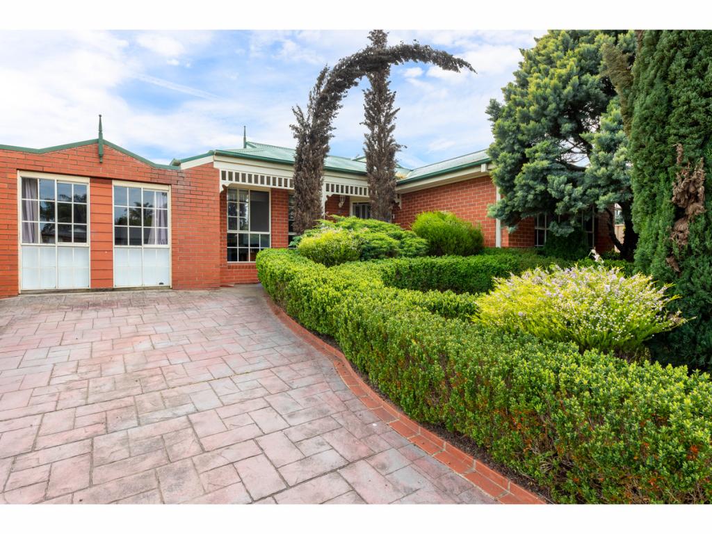 10 OVENS CT, WEST WODONGA, VIC 3690