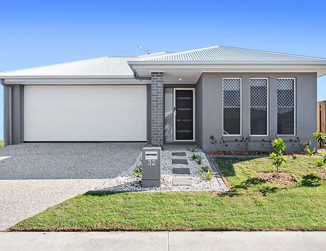 32 Flintwood Cres, Palmview, QLD 4553