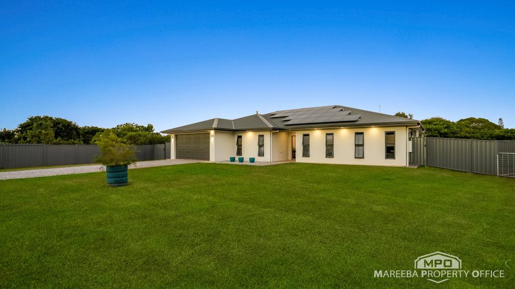 15 Hoevet Ct, Mareeba, QLD 4880
