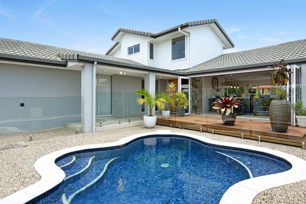 48 Seaspray St, Paradise Point, QLD 4216