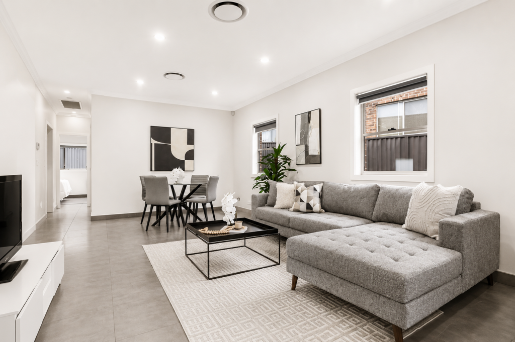 21 Nicoll St, Roselands, NSW 2196