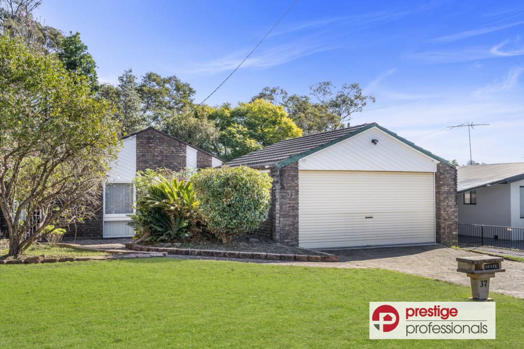 37 St George Cres, Sandy Point, NSW 2172