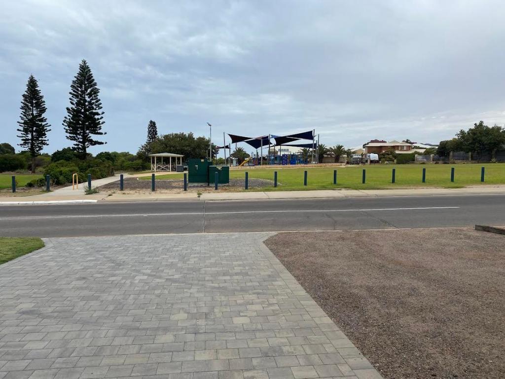 153 Glenfield Beach Dr, Glenfield, WA 6532