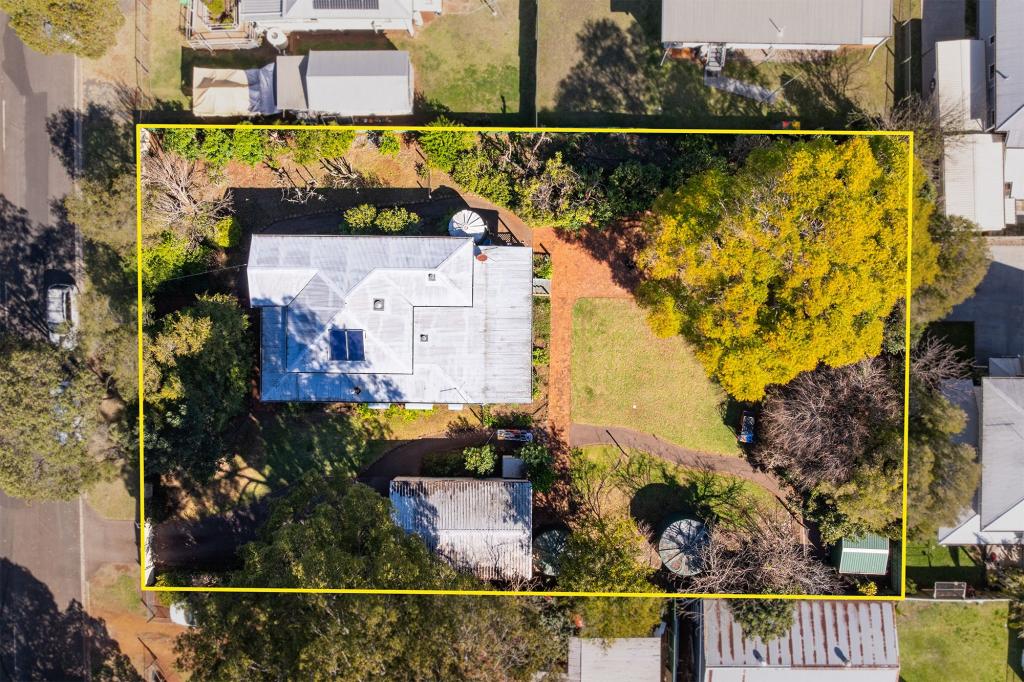 55-57 Gordon Ave, Newtown, QLD 4350