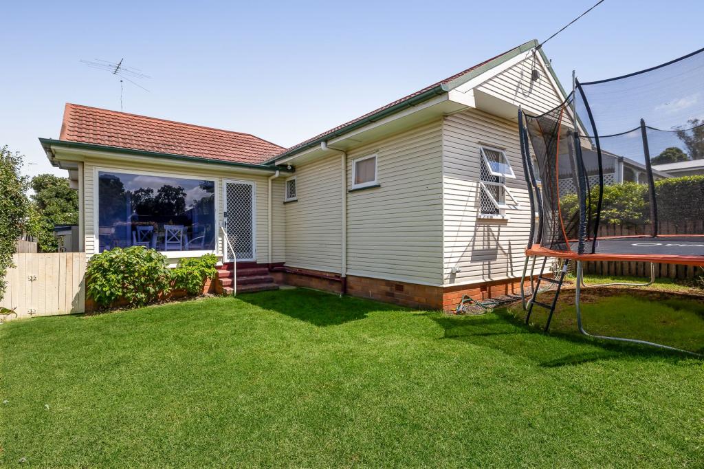 133 Stuart St, North Toowoomba, QLD 4350