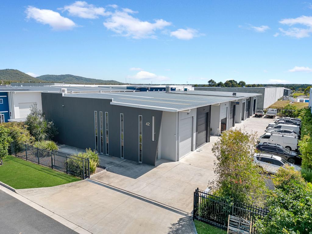 Unit 2/42 Lysaght St, Coolum Beach, QLD 4573