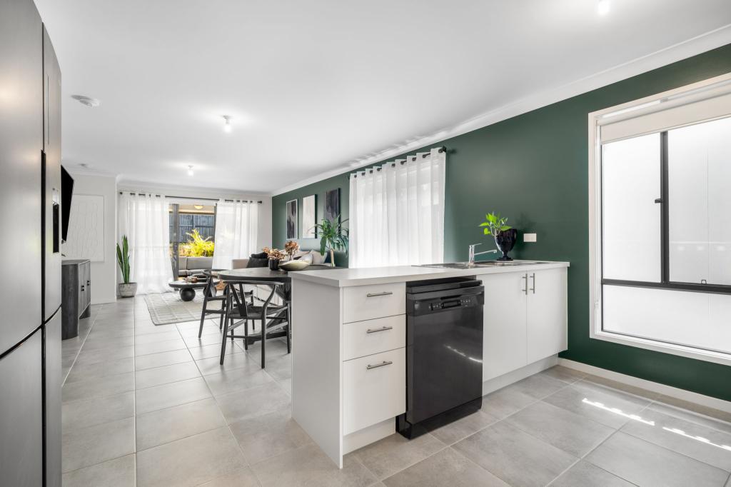 77 Boomi Ave, South Maclean, QLD 4280