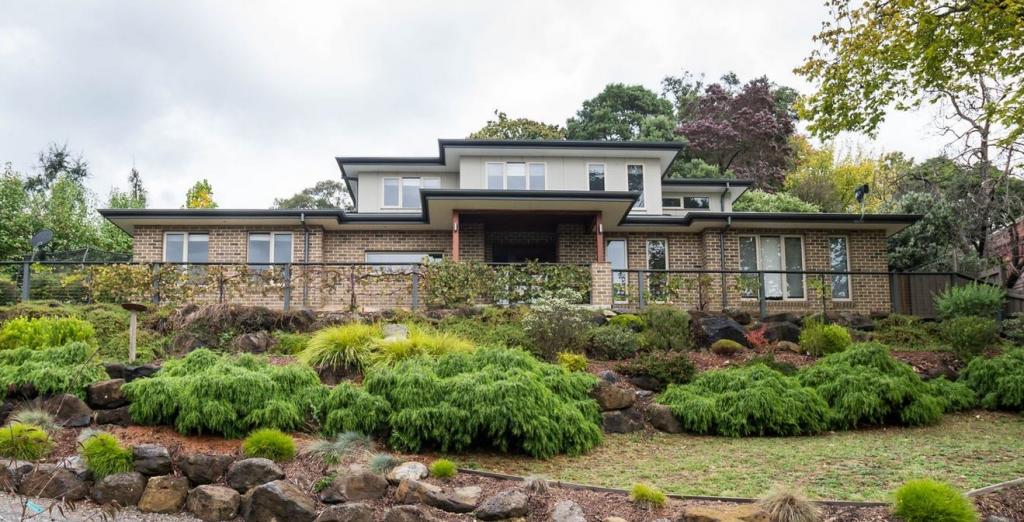 16 Kerr Cres, Montrose, VIC 3765