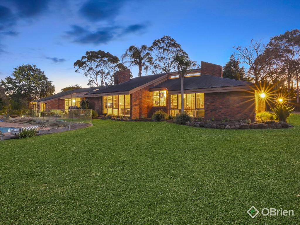 221 Smiths Lane, Cranbourne South, VIC 3977