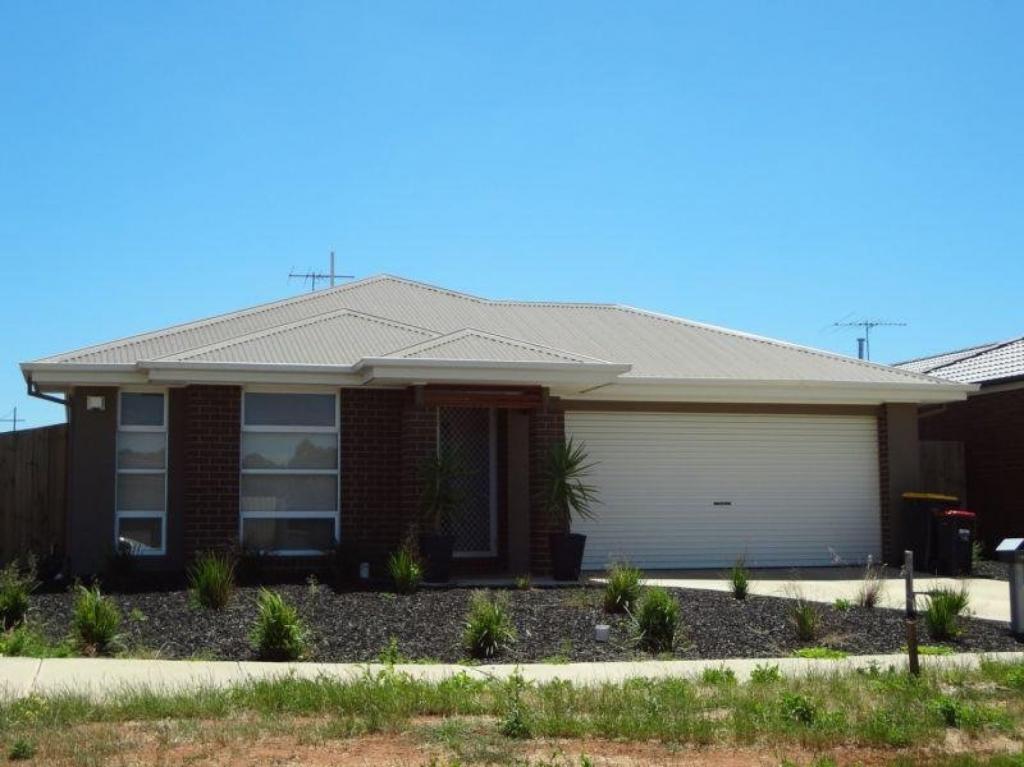130 Dalray Cres, Kurunjang, VIC 3337