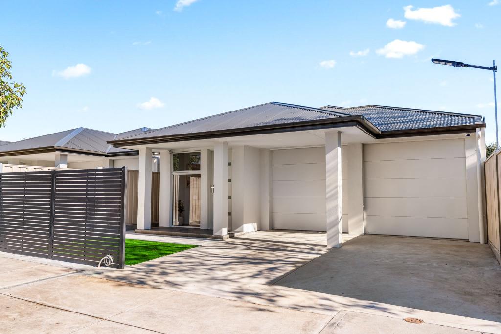 8 TOWNSEND ST, OTTOWAY, SA 5013