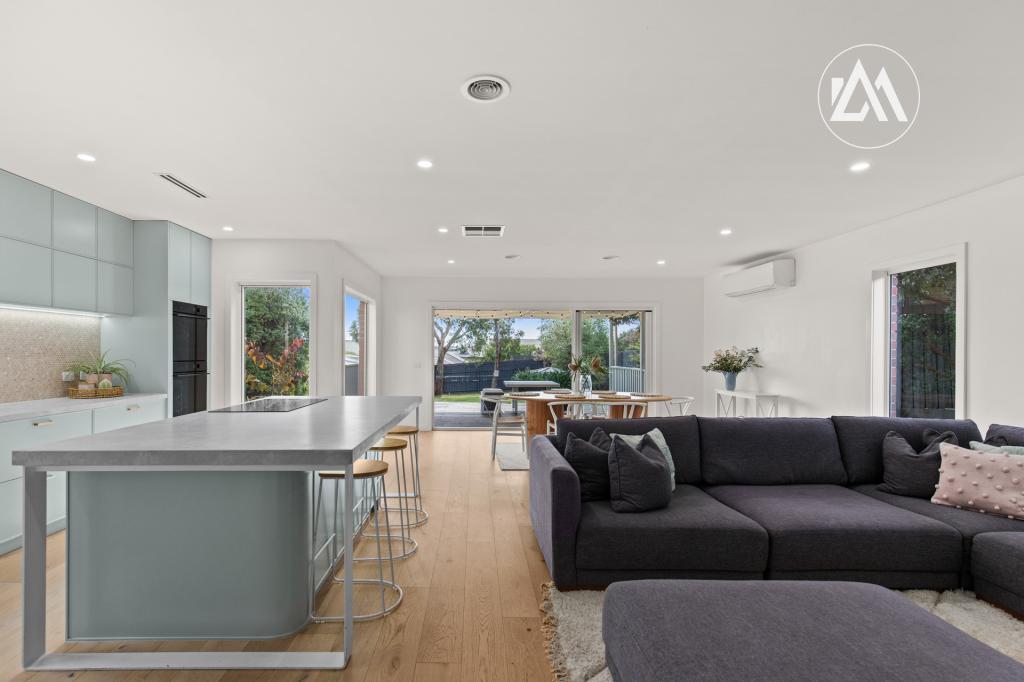 9 Heatherwood Gr, Langwarrin, VIC 3910