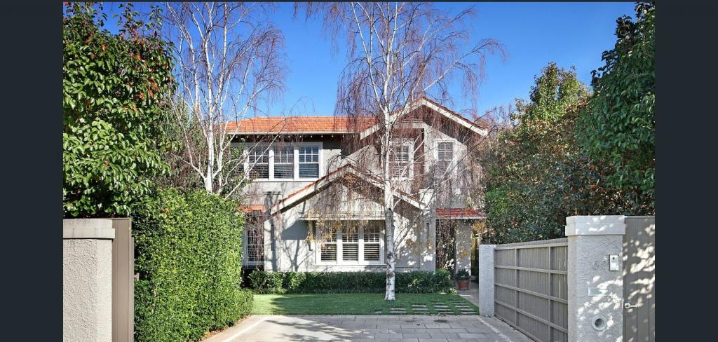 60 Bay St, Brighton, VIC 3186