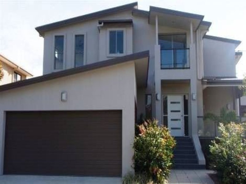 2/16 Wynflo St, Labrador, QLD 4215