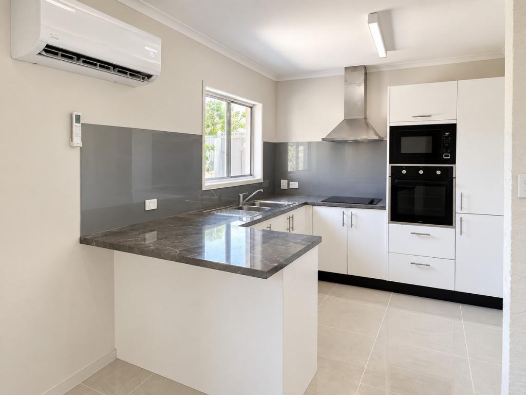 10 Grenville St, Springwood, QLD 4127