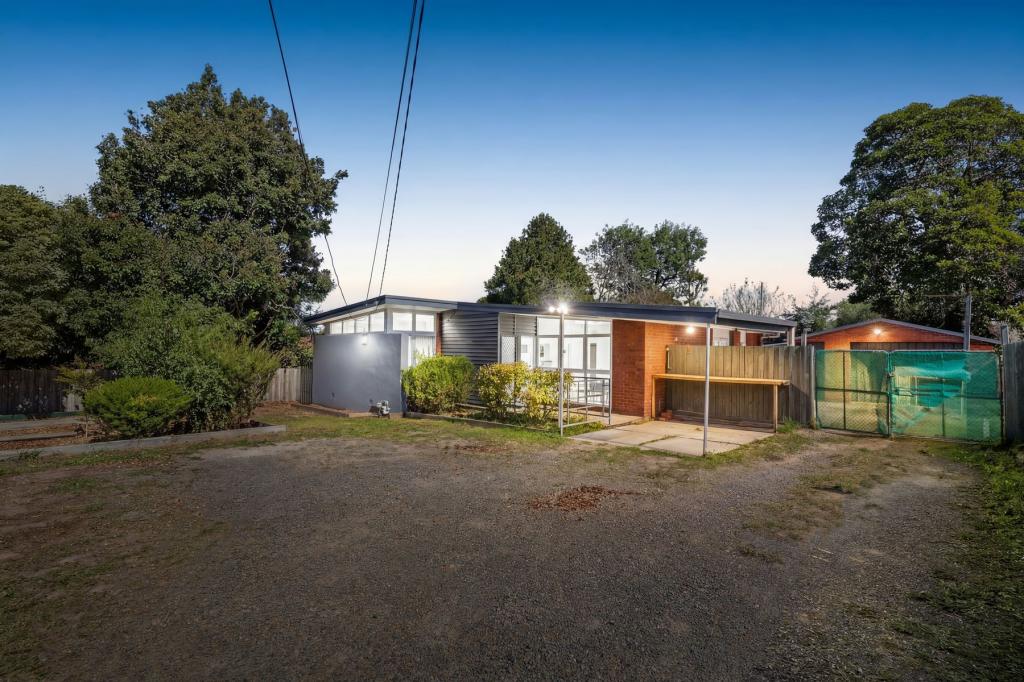 85 Forest Rd, Ferntree Gully, VIC 3156