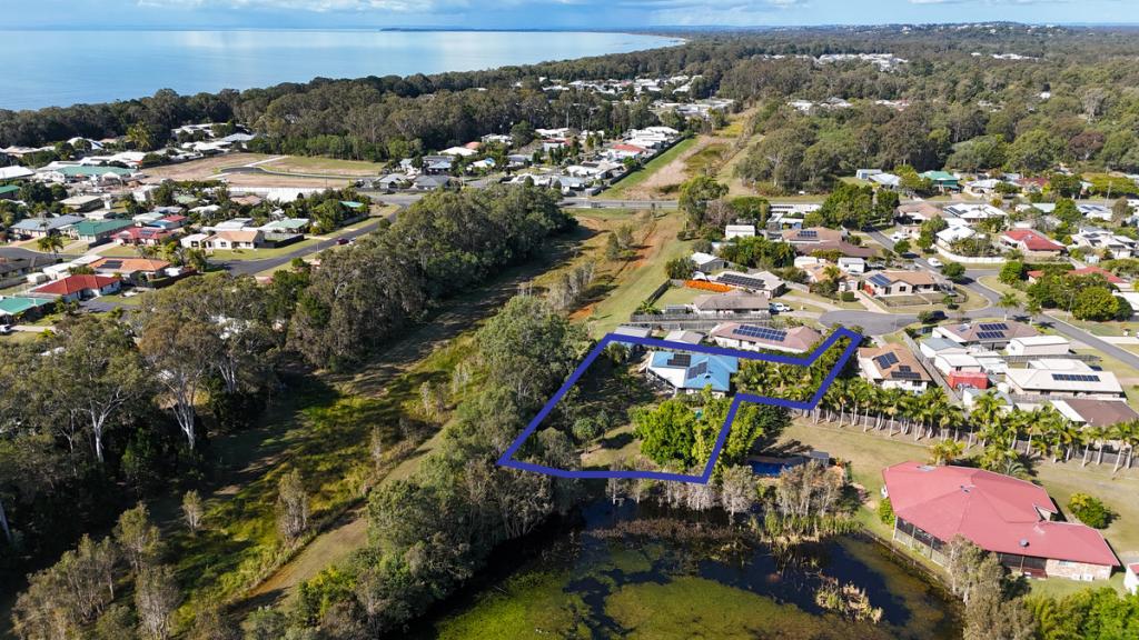 5-7 Reef Cl, Toogoom, QLD 4655