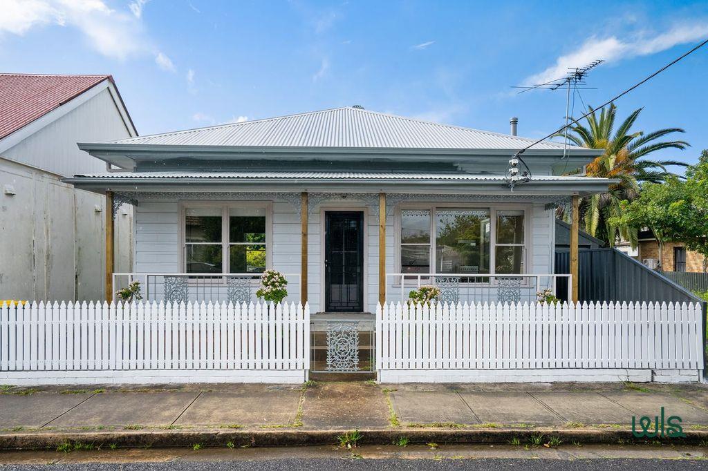 5A YORK ST, MAYFIELD, NSW 2304
