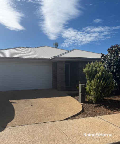 10 Senna Ave, Andrews Farm, SA 5114