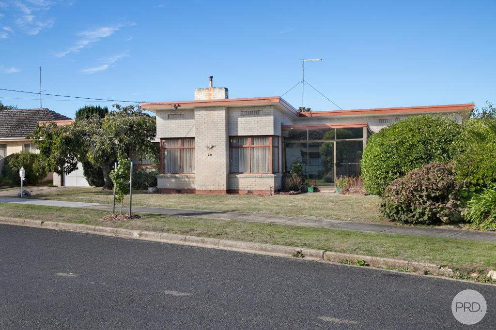 29 Beaufort Ave, Alfredton, VIC 3350