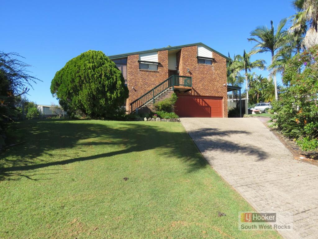 12 Crystal Pl, South West Rocks, NSW 2431