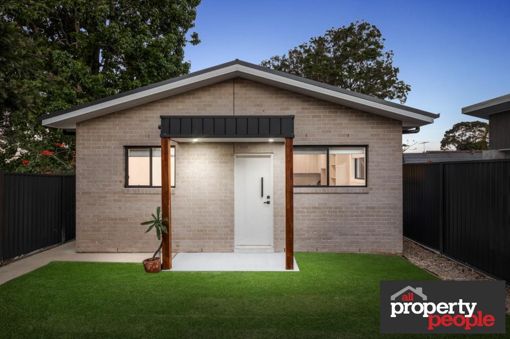 25b Templeton Cres, Moorebank, NSW 2170