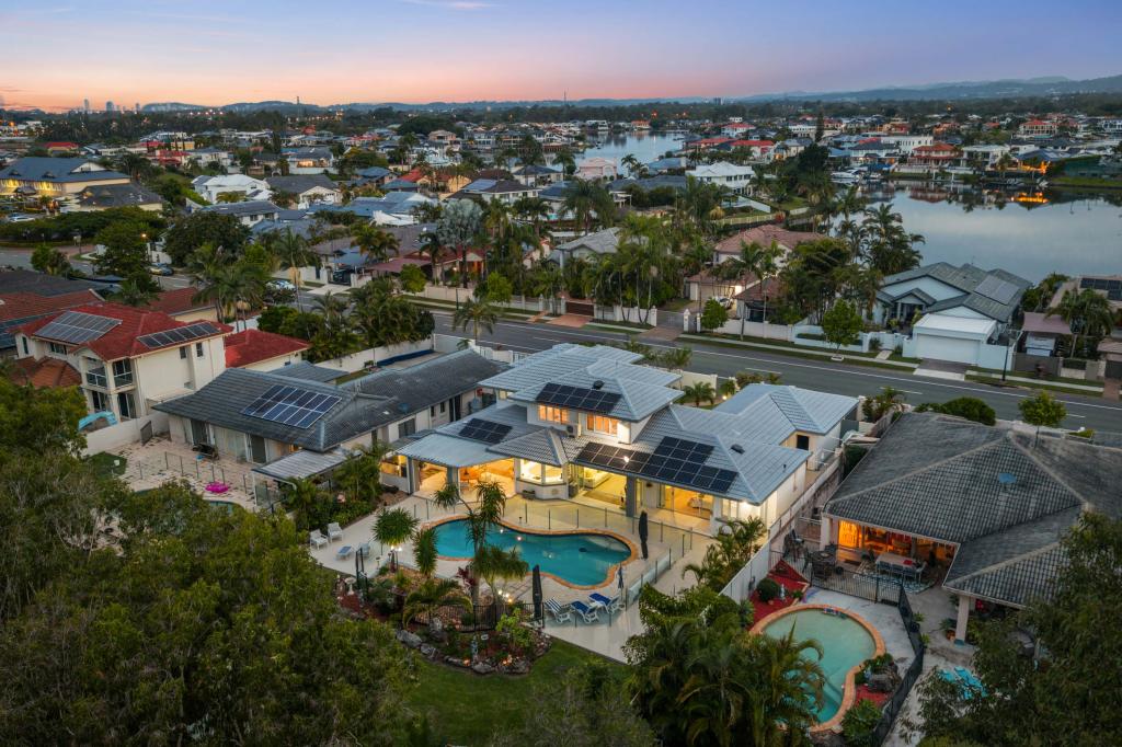 73 Santa Cruz Bvd, Clear Island Waters, QLD 4226