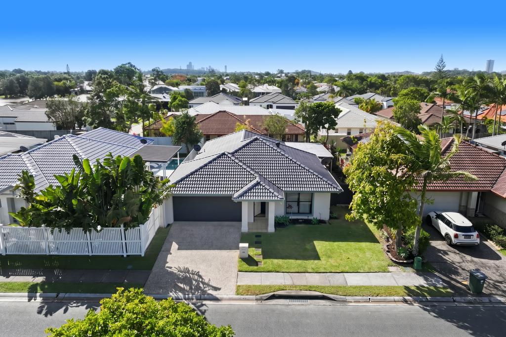 84 HARRIER DR, BURLEIGH WATERS, QLD 4220