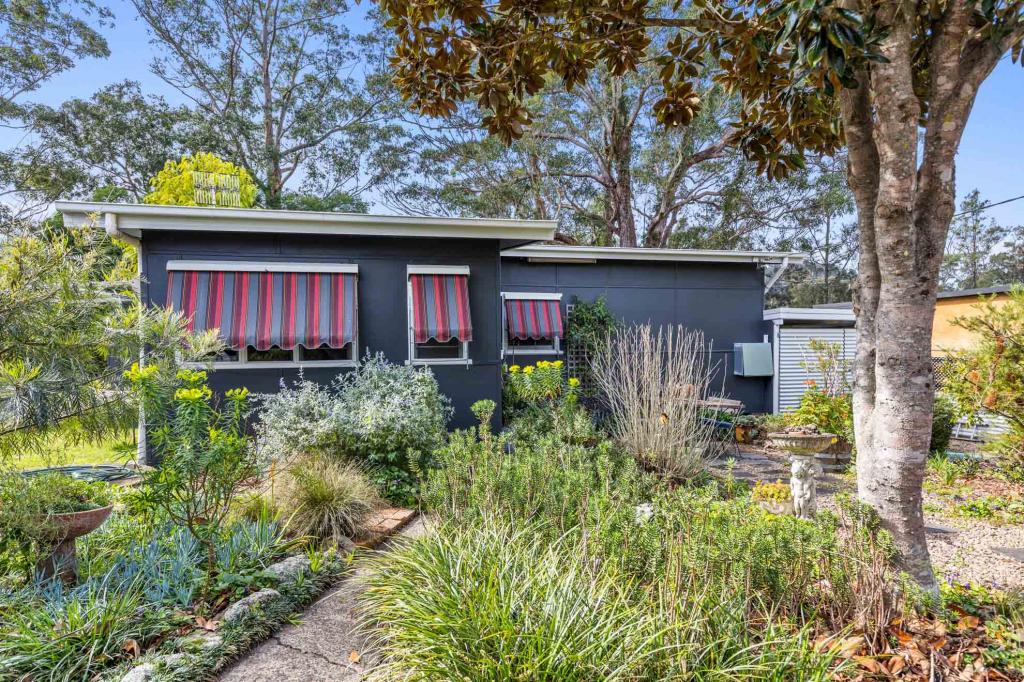 24 Anglers Pde, Fishermans Paradise, NSW 2539